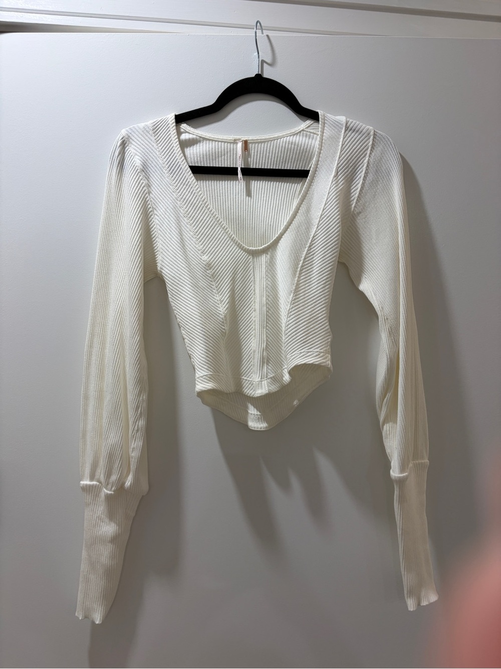 White Ribbed V-Neck Long Sleeve Crop Top